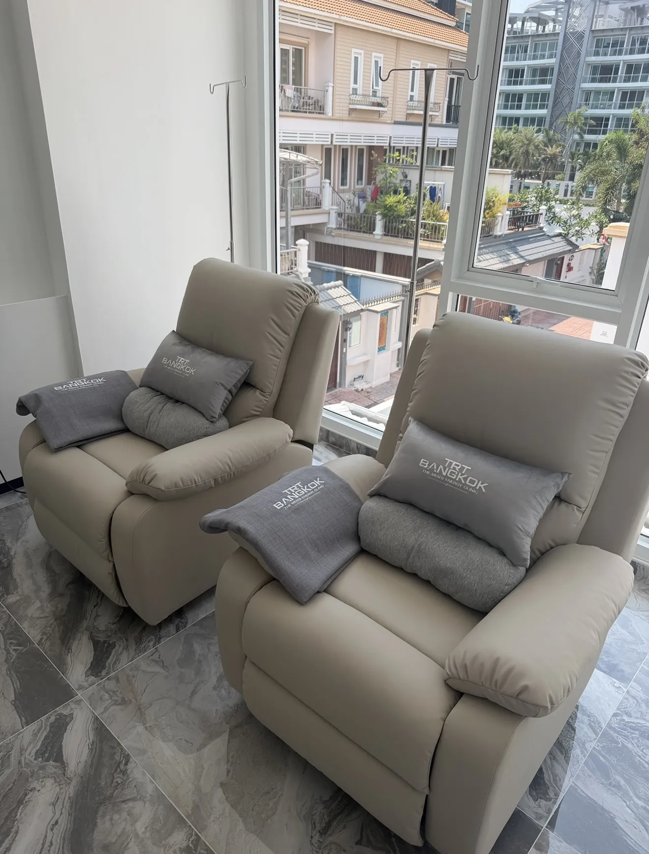 TRT Bangkok IV therapy treatment chairs in Pattaya