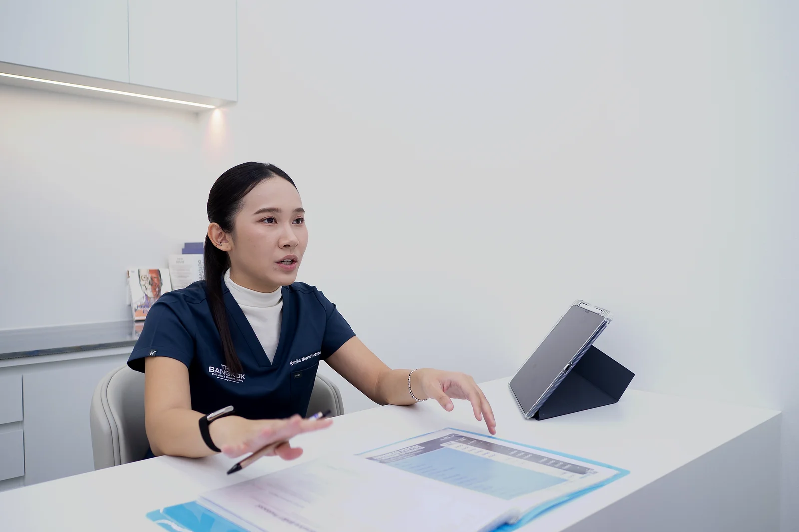 Dr. Kenika explaining Wegovy dosing protocol